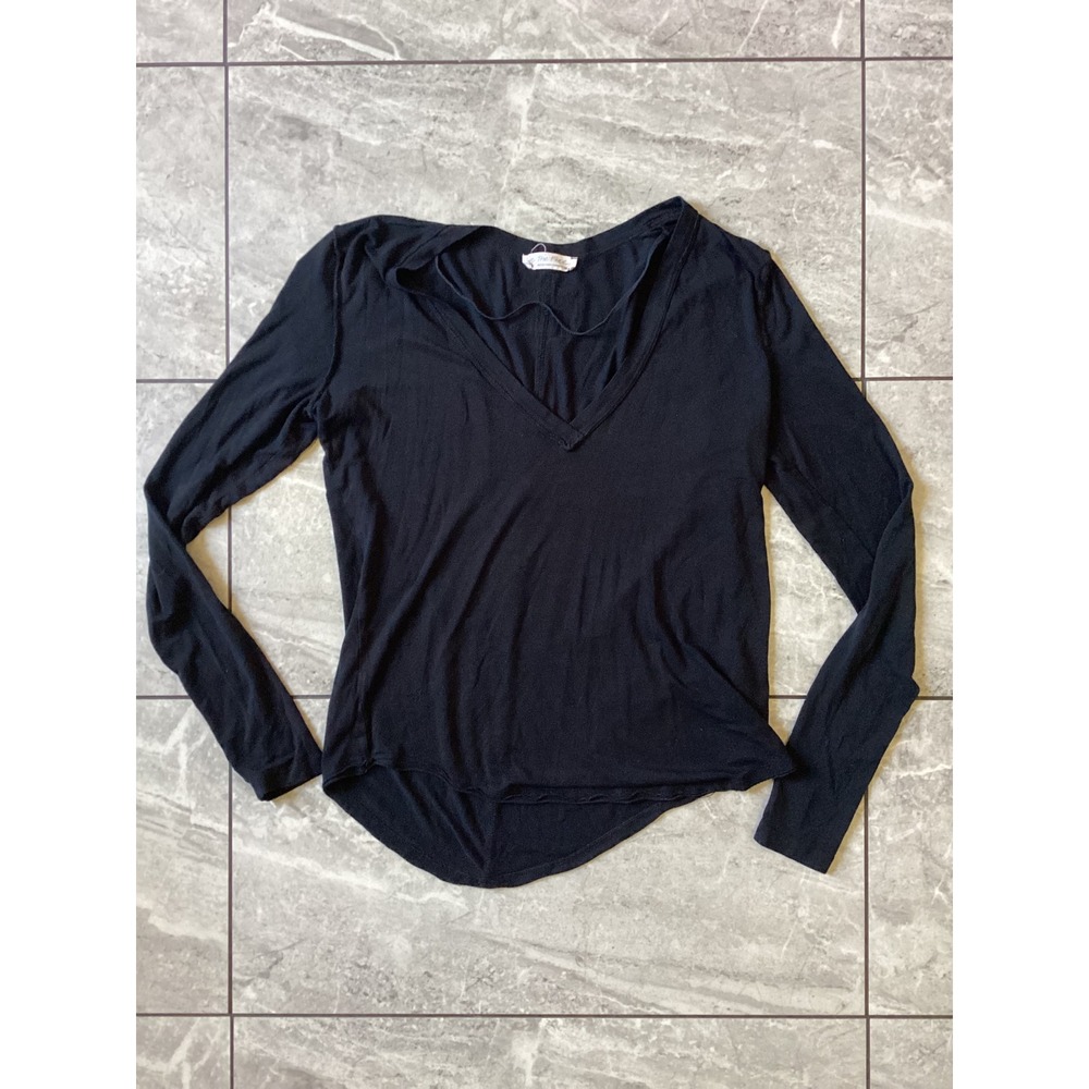 Free People We The Free Black Long Sleeve V-Neck Top Curved Hem OB1462036 Small